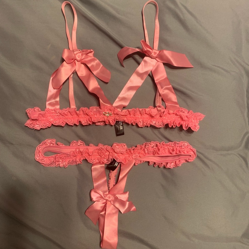 COPY - Hustler ribbon strap lingerie